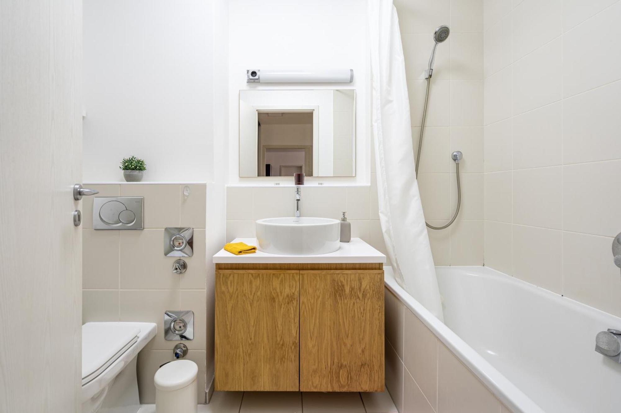 Appartamento Of Serenity - 2 Bdr, Free Parking And Terrace Budapest